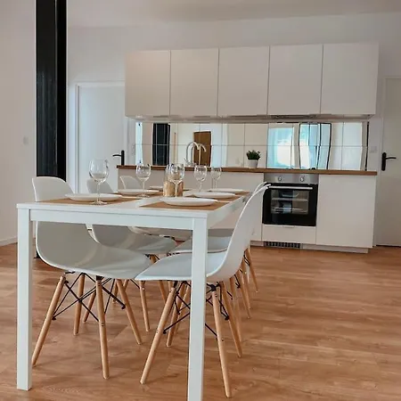 Calme Et Charmant Apartment *
